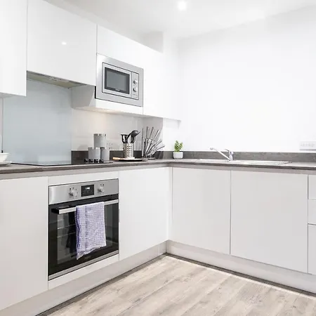 The Elixir 2 Bedroom Near Bullring Centre - Sleeps 7
